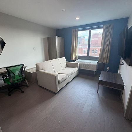 Holiday Inn Express & Suites New York Eksteriør billede