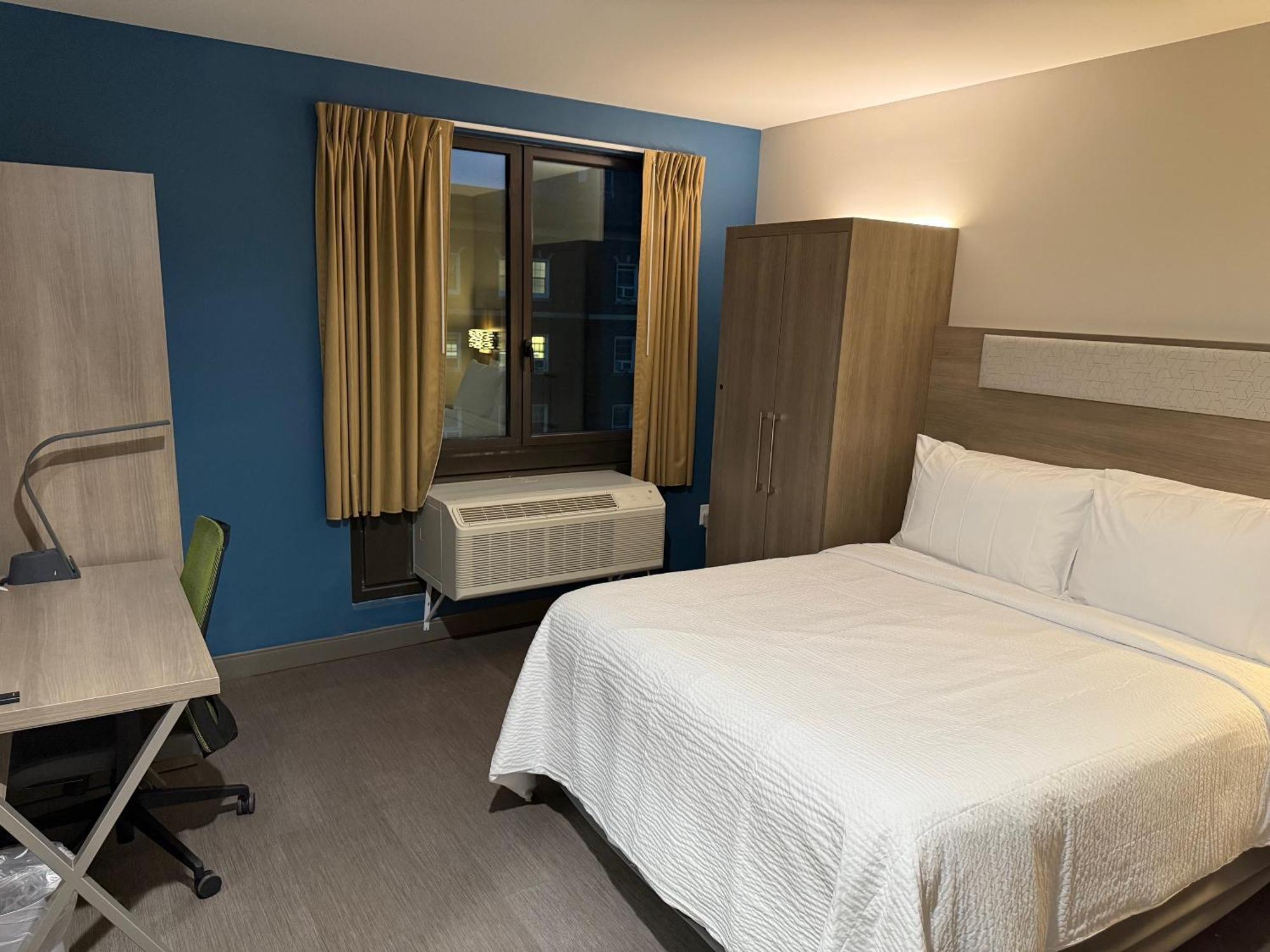 Holiday Inn Express & Suites New York Eksteriør billede