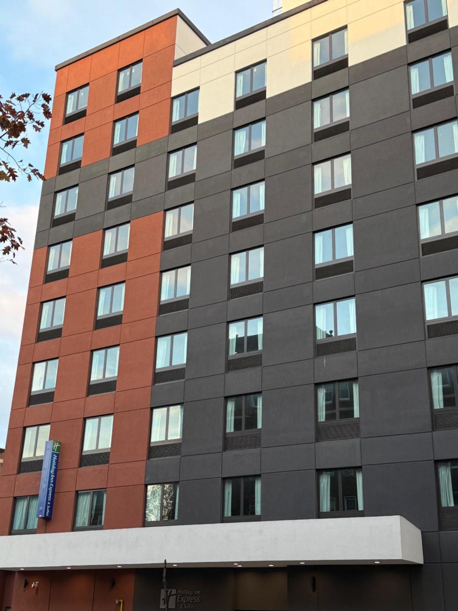 Holiday Inn Express & Suites New York Eksteriør billede