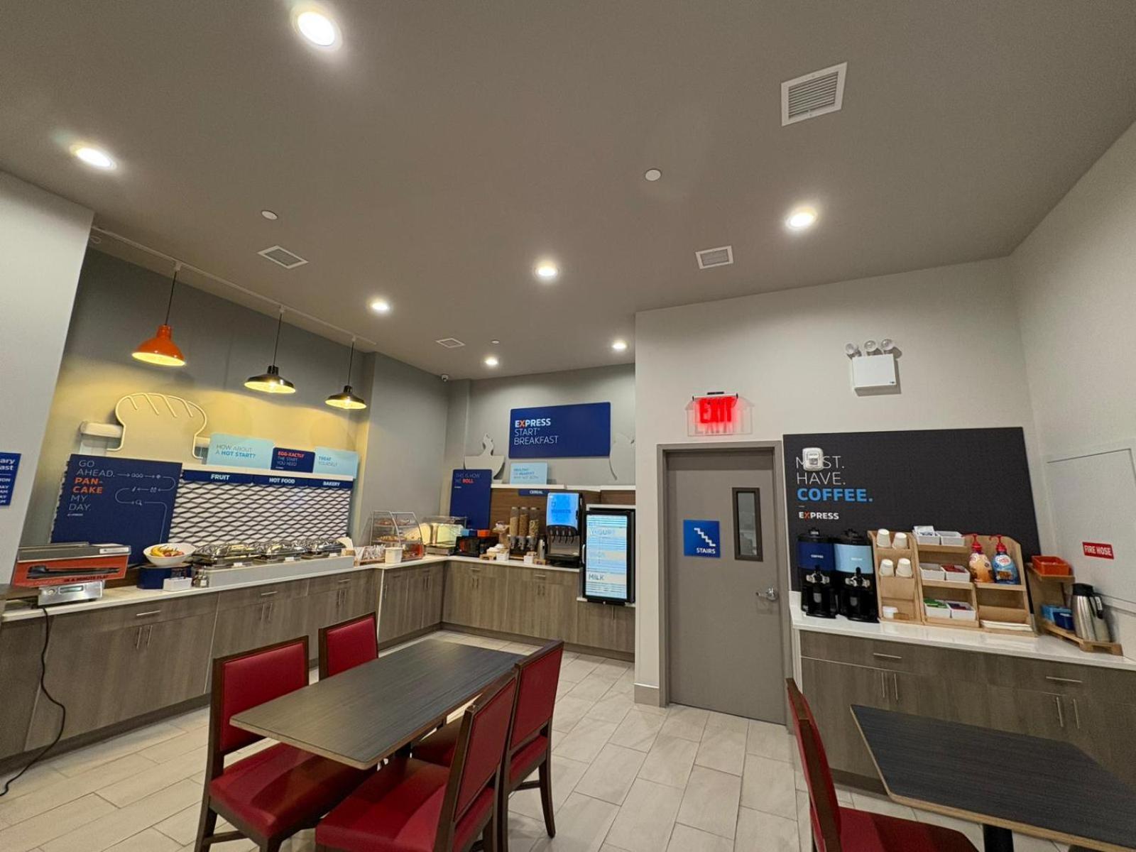 Holiday Inn Express & Suites New York Eksteriør billede